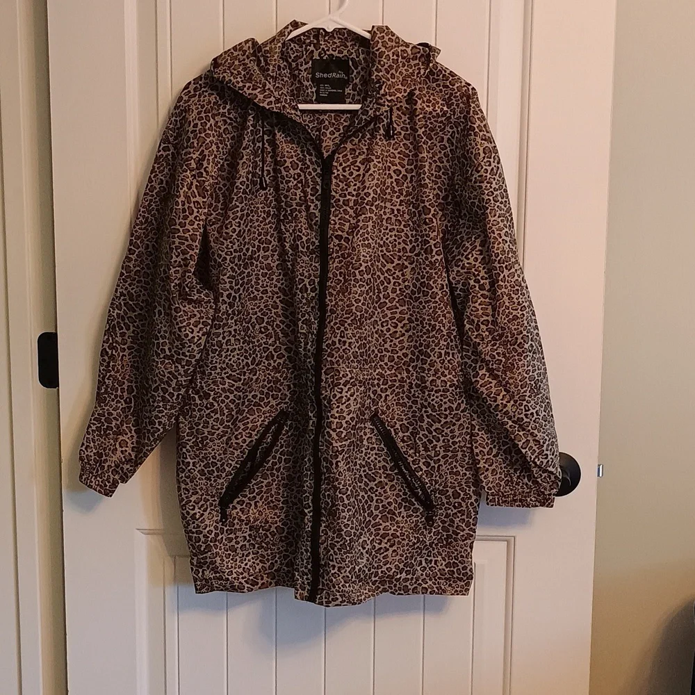 Woman's ShedRain Fun Leopard Print Jacket-Size M/L